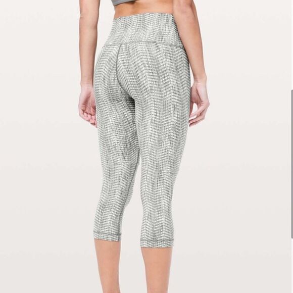 Lululemon Wunder Under Crop Arrow Jacquard Olive Gray Sage - Picture 4 of 11